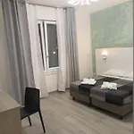 La Dea Πανσιόν